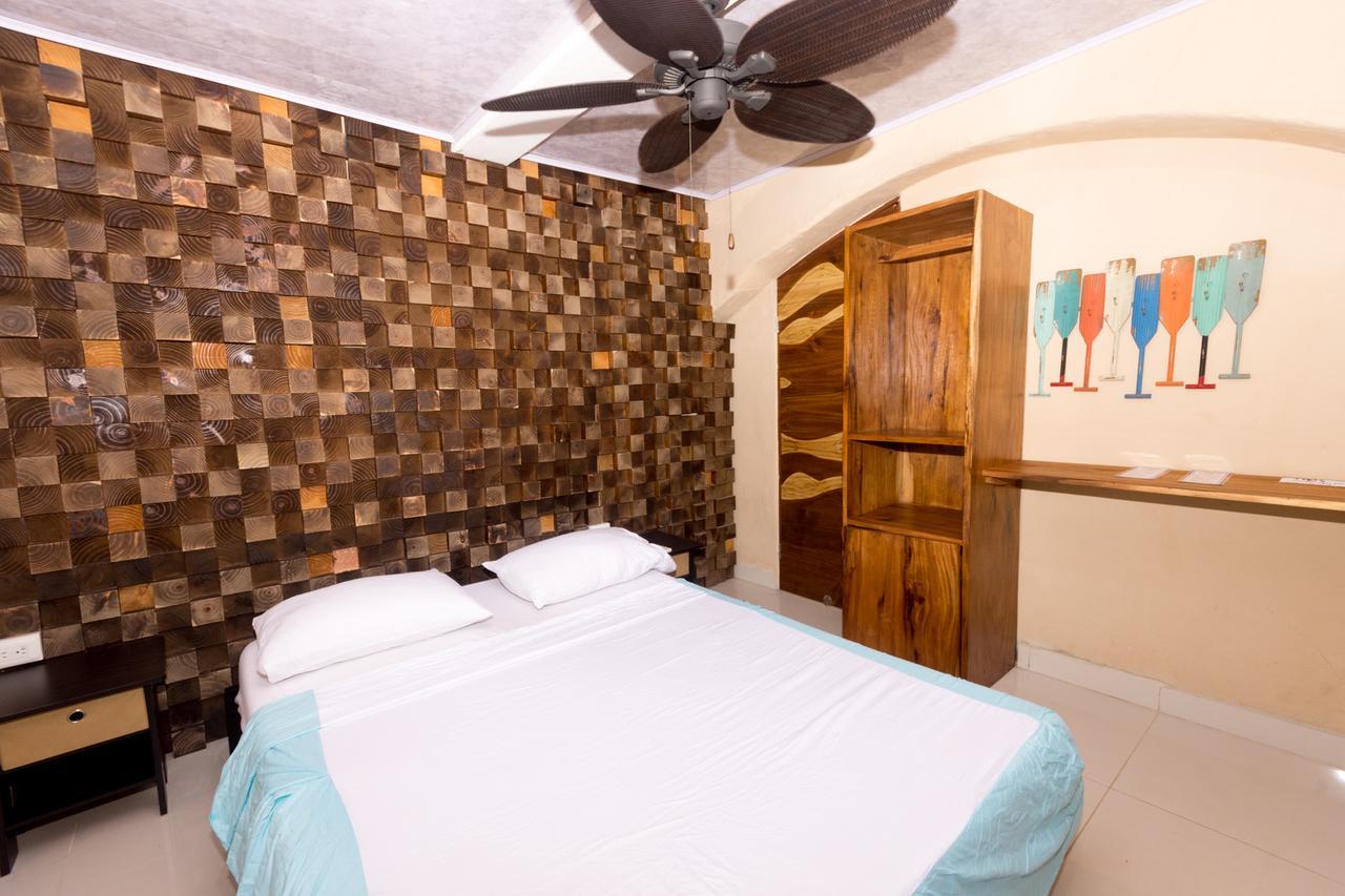 Hotel Las Olas Puntarenas Exterior photo