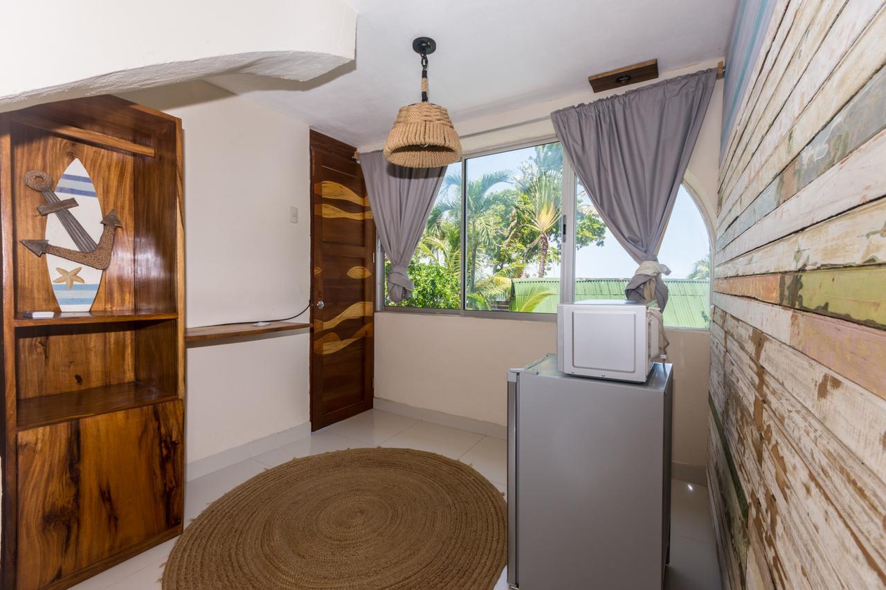 Hotel Las Olas Puntarenas Exterior photo